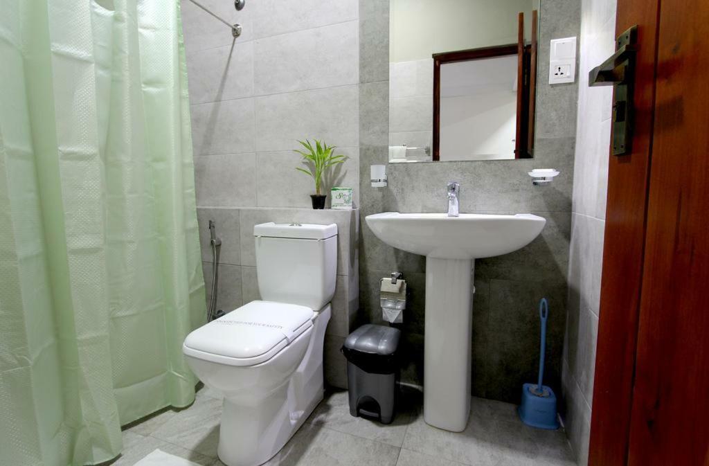 Hikers Lodge เอลลา ภายนอก รูปภาพ