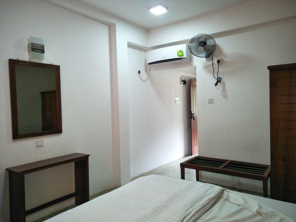 Hikers Lodge เอลลา ภายนอก รูปภาพ