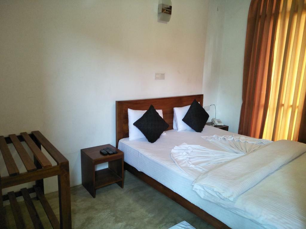 Hikers Lodge เอลลา ภายนอก รูปภาพ