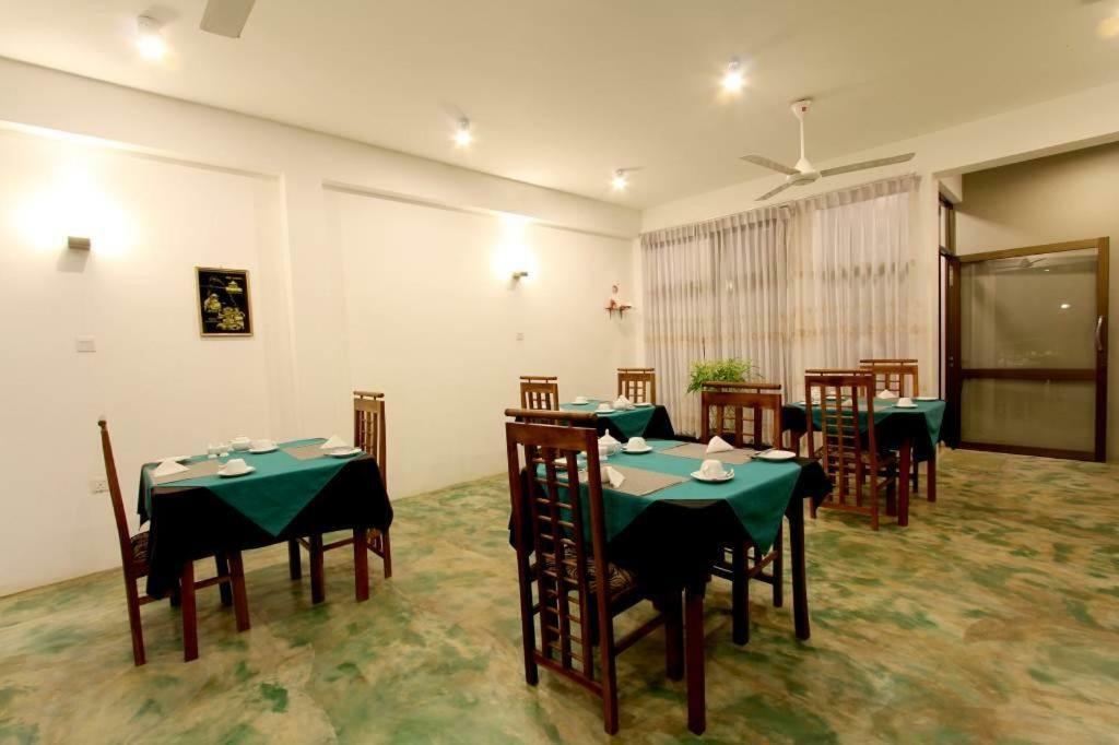 Hikers Lodge เอลลา ภายนอก รูปภาพ